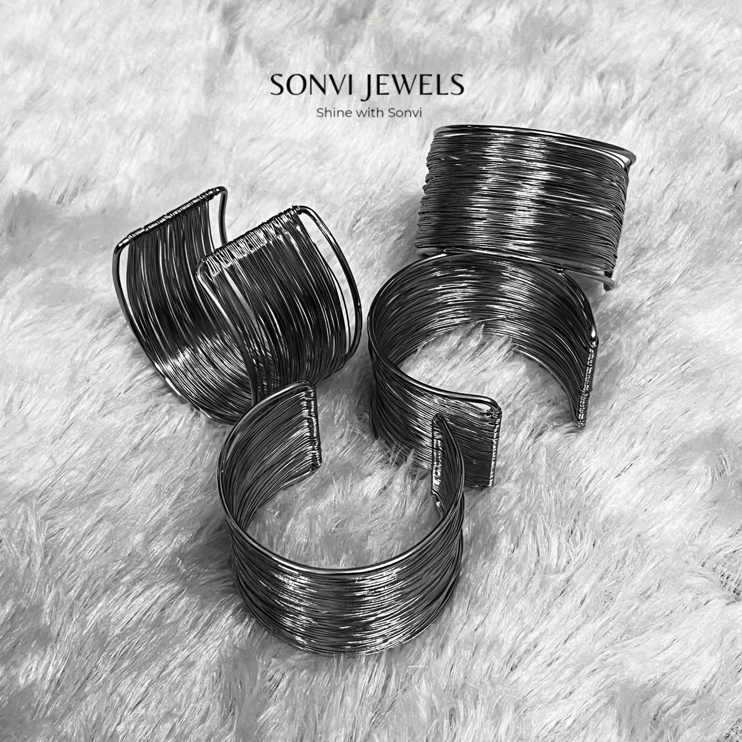 Sonvi oxidize Wire Cuff (Per piece)
