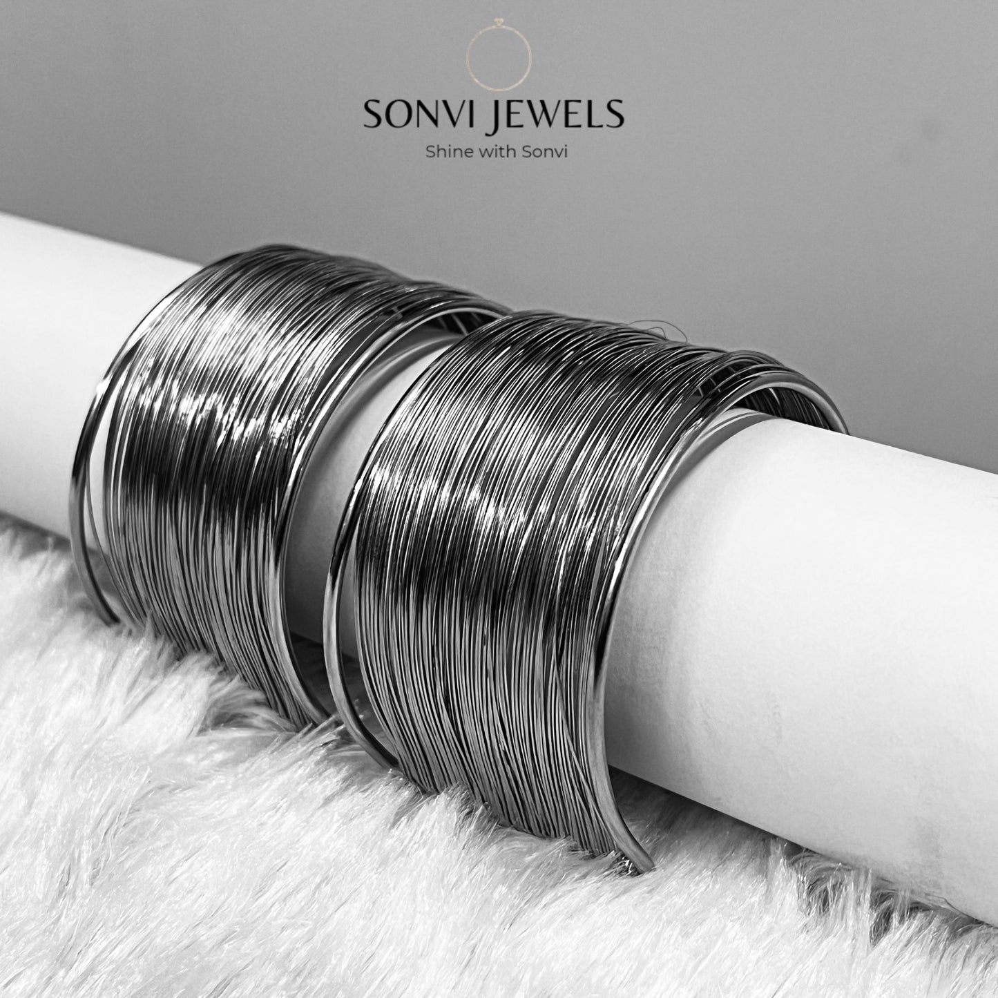 Sonvi oxidize Wire Cuff (Per piece)